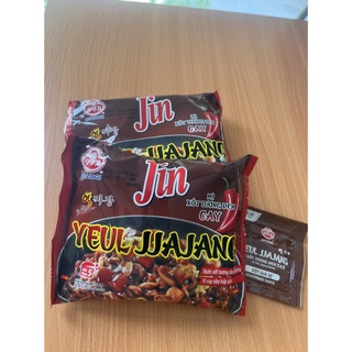 (MỚI) Mì Xốt Tương Đen Cay 135g