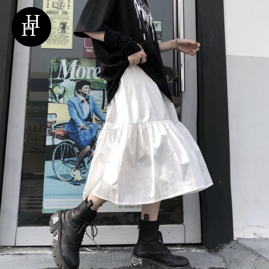 Chân váy liền tầng HCV22 lưng thun màu đen - trắng Hỉn Hỉn Store