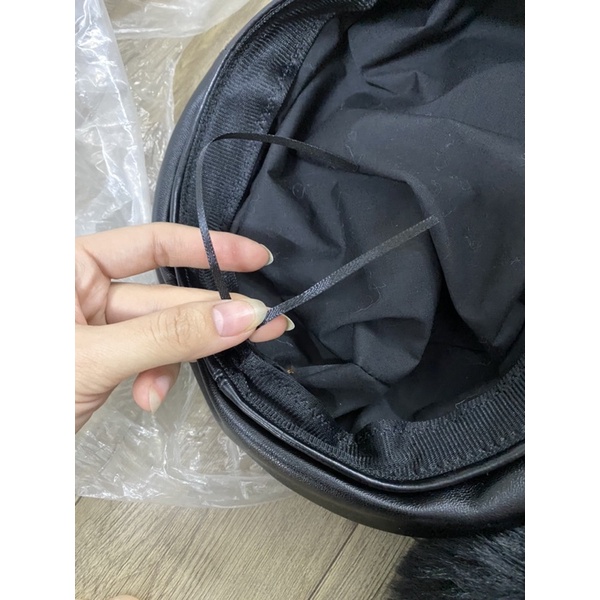 Mũ nồi da táp pradaa cho nữ màu đen
