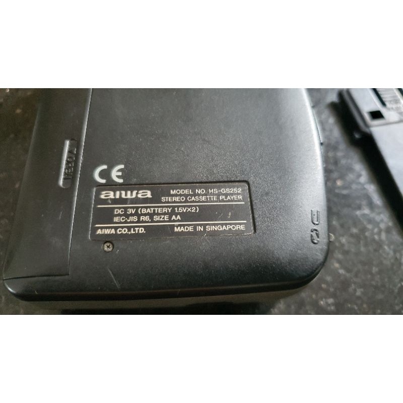 Cassette cầm tay Aiwa HS-G252