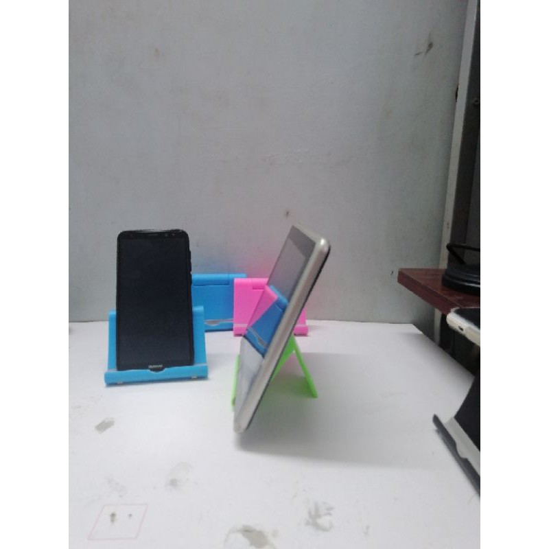 Giá đỡ điện thoại, máy tính bảng để bàn