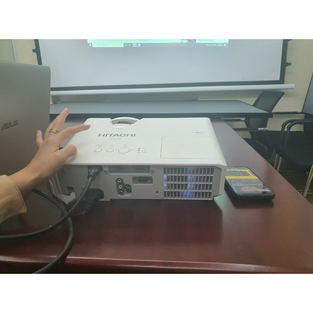 Máy chiếu cũ HITACHI CP-EX300 cũ