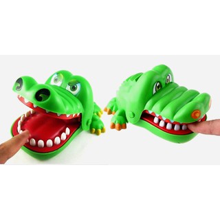 BỘ ĐỒ CHƠI CÁ SẤU CẮN TAY