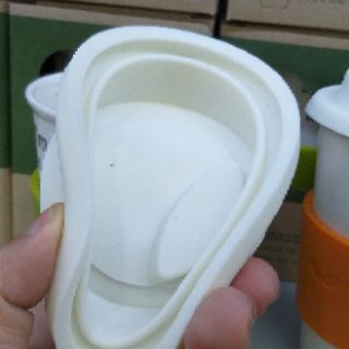CỐC SỨ CERAMIC CÓ NẮP LOCK& LOCK SLB003 370ML