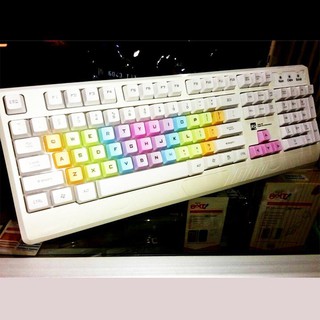 Bàn phím Game nút màu R8 1852 (Trắng)