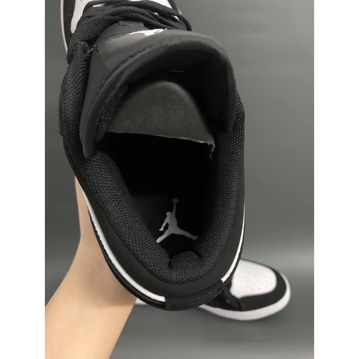 Giày 𝐉𝐨𝐫𝐝𝐚𝐧 1 low panda màu đen trắng nam nữ, Giày JD1 low panda đen trắng bản đẹp 2021 | BigBuy360 - bigbuy360.vn