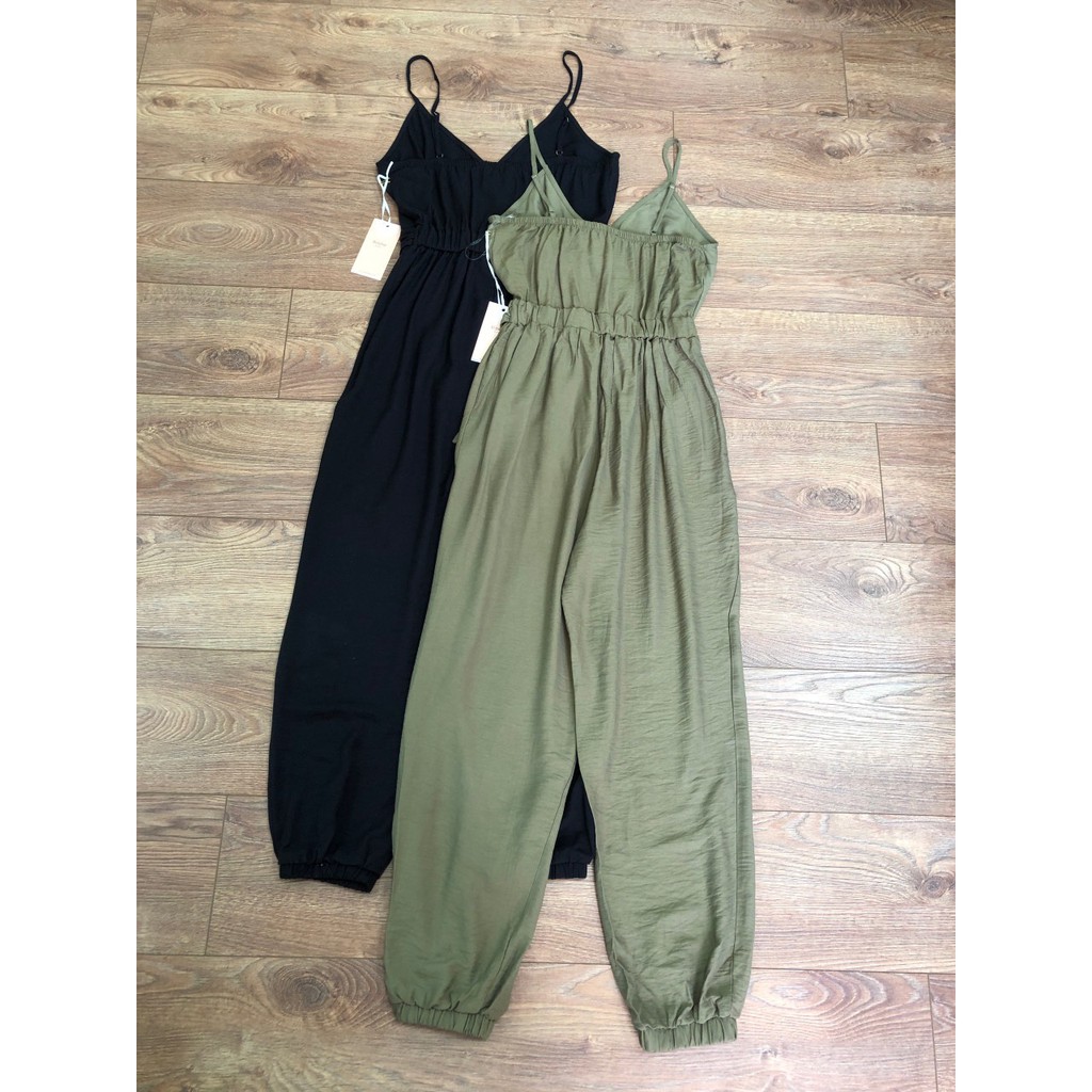Jumpsuit 2 dây dáng baggy