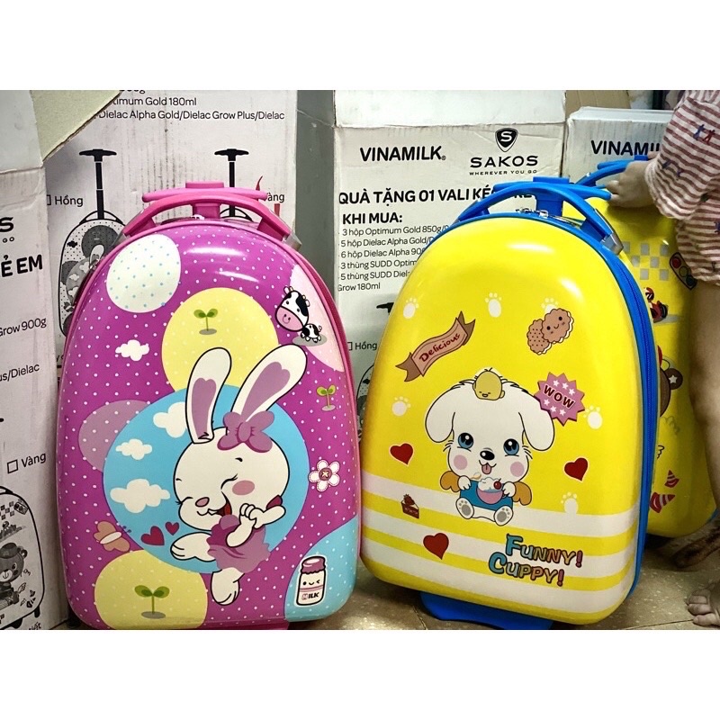 Vali Kéo Du Lịch Cho Bé Quà Tặng Từ Vinamilk, Vali Kéo 2 Mặt Ch bé Trai bé Gái, Vali Du Lịch Size 18