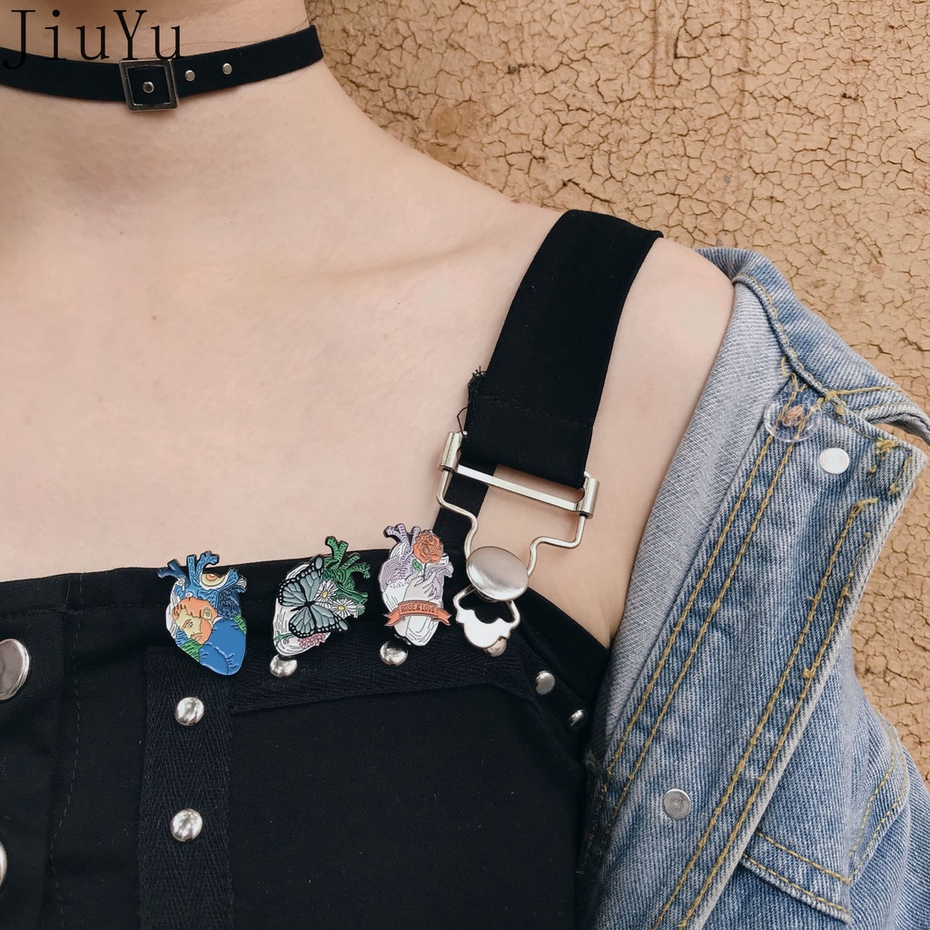 Ghim Cài Áo Kim Loại Hình Trái Tim Đầu Lâu Hoạt Hình Quà Tặng Y Tế Cho Học Sinh