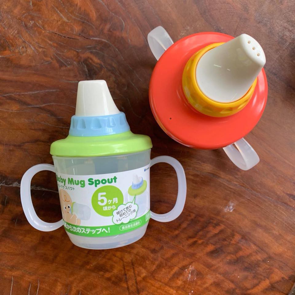 Cốc tập uống Baby Mug có vòi hút - hàng Nhật nội địa