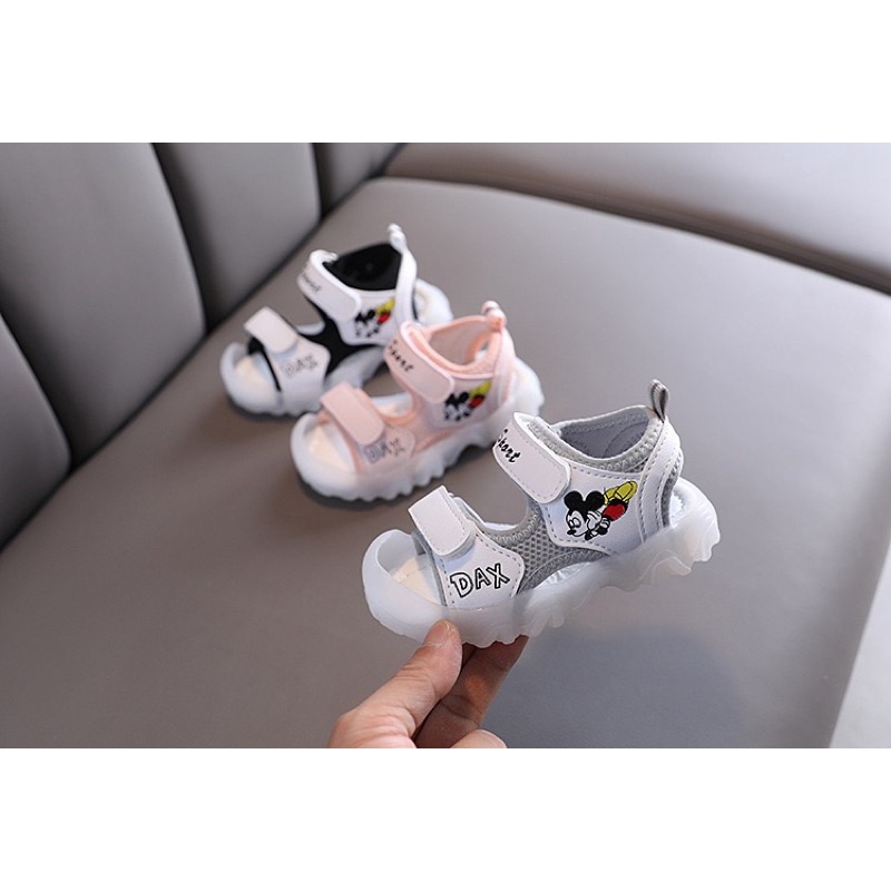 Giày Sandal có đèn Mickey cho bé cực xinh