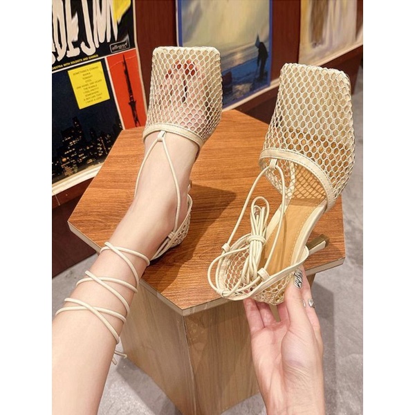 Giày sandal cao gót lưới mũi vuông quấn dây sành điệu sẵn 38 đen