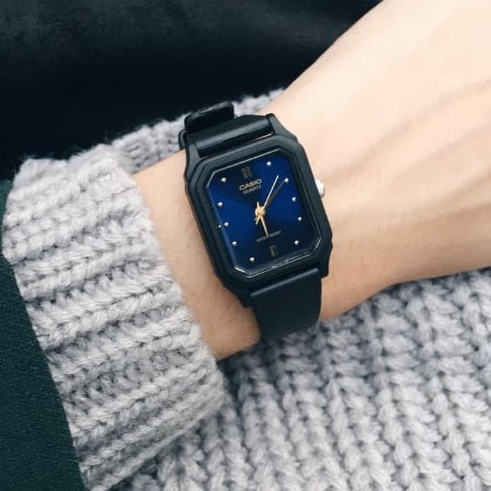 Đồng hồ nữ Casio LQ-142E-2ADF Chính hãng - Dây nhựa đen mặt xanh