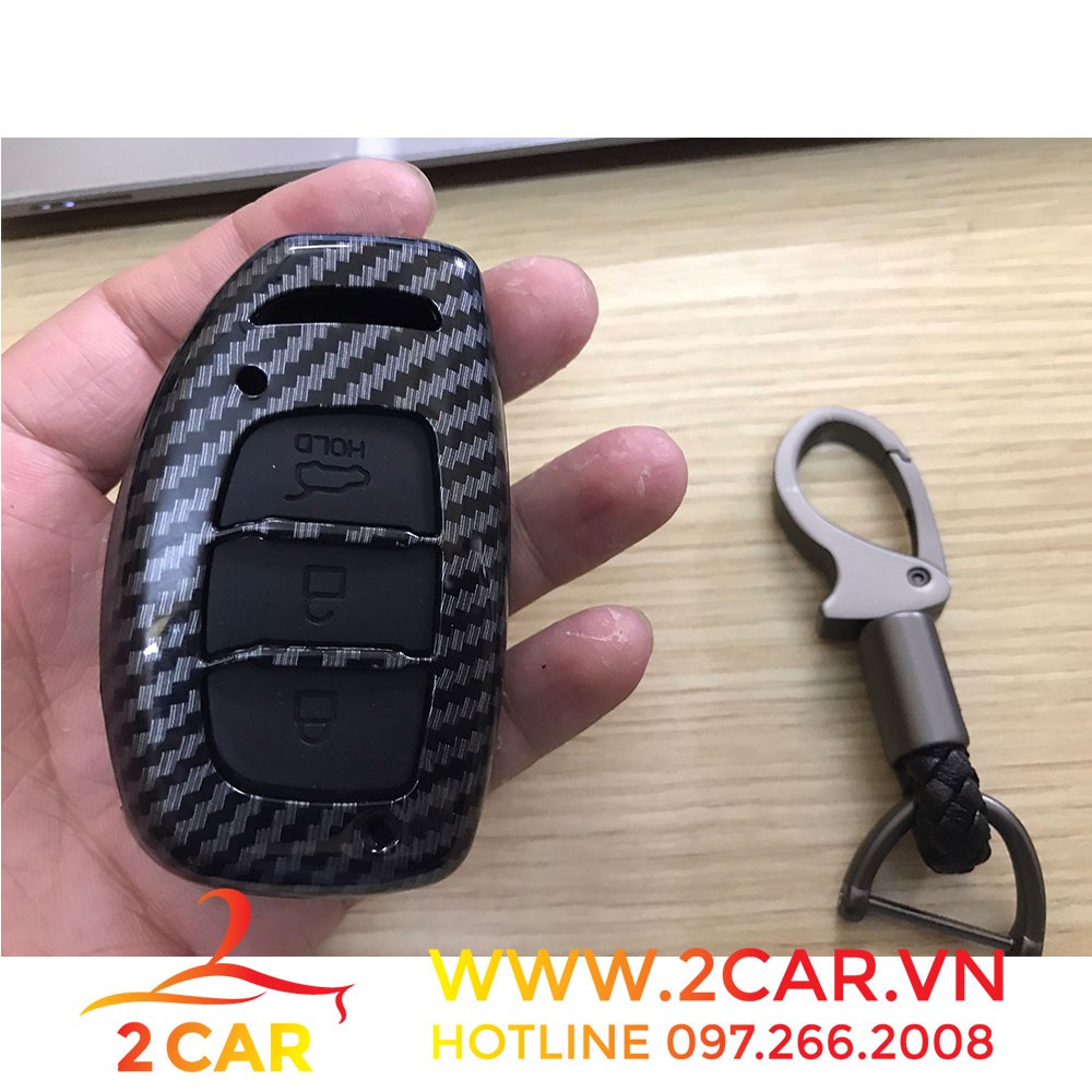 Ốp chìa khóa, bọc chìa khóa Carbon xe Hyundai i10, Elantra, Tucson 2016, 2017, 2018, 2019, 2020 vân cacbon cao cấp