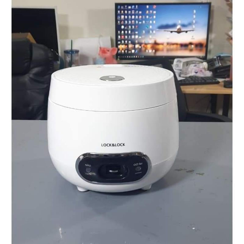 Nồi cơm điện Lock & Lock EJR426WHT