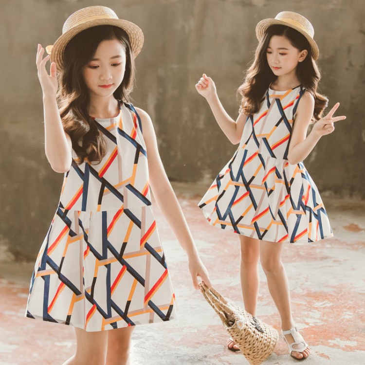 Đầm xòe thiết kế dễ thương phong cách Hàn Quốc thời trang cho bé gái