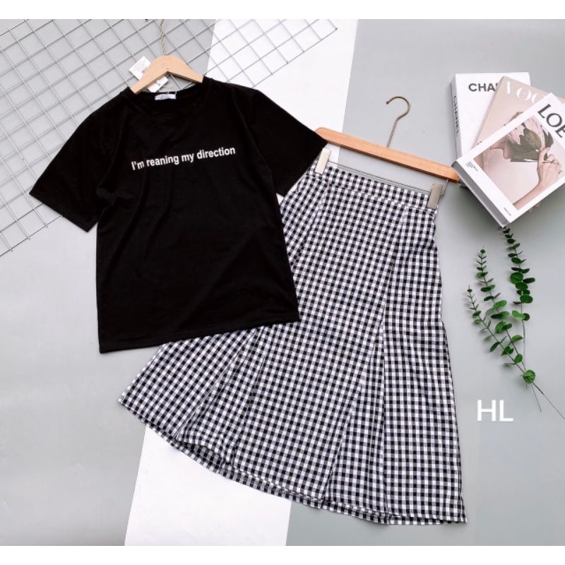 Sét áo phông mix chân váy xinh xắn.