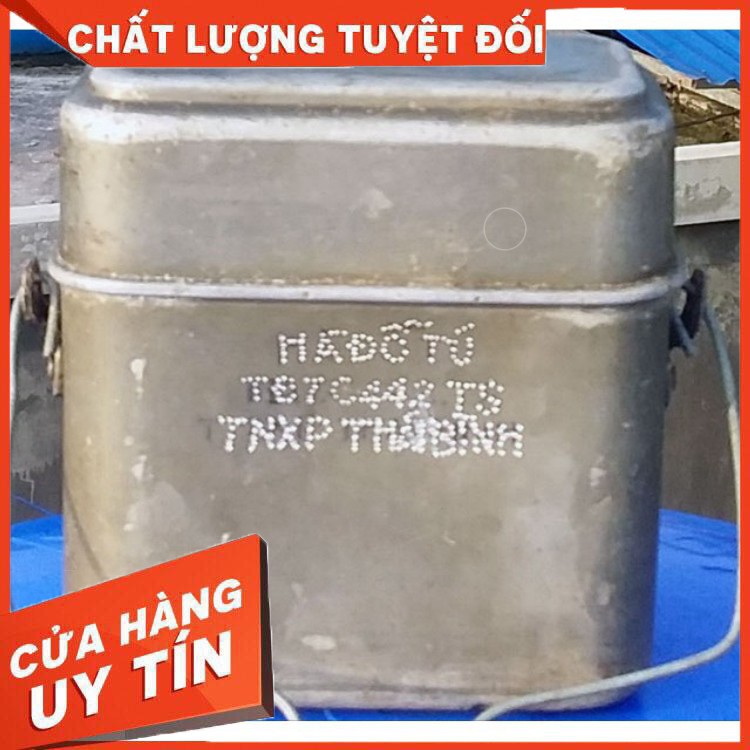 Cà mèn xưa hàng viện trợ cho LÍNH nguyên zin nhé các bác