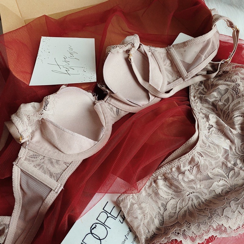 BỘ ĐỒ LÓT NỮ SEXY CÓ GỌNG KHÔNG MÚT ĐỆM MÃ: 8198 | BigBuy360 - bigbuy360.vn