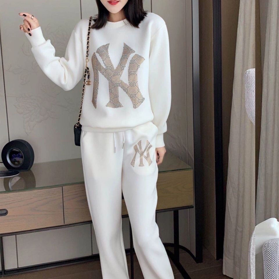 Bộ đồ thể thao hai mảnh dáng rộng thời trang xuân thu dành cho nữ 2021