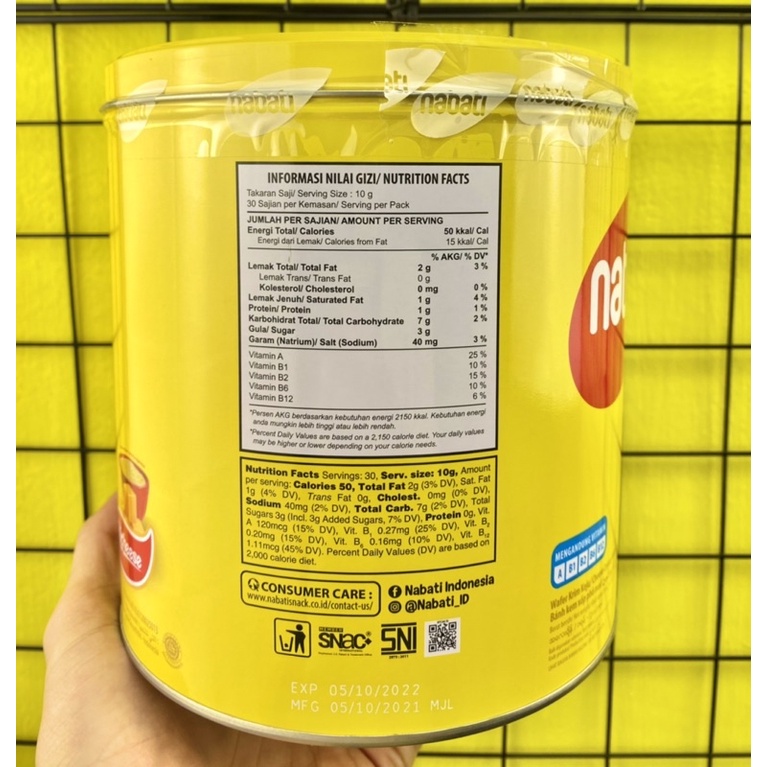 Bánh kem xốp phô mai Nabati Bites Cheese Cream Wafer hộp thiếc 300g | BigBuy360 - bigbuy360.vn