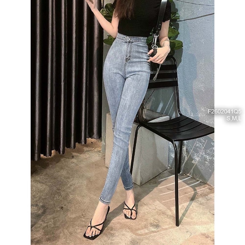 Quần jeans nhạt 2 nút