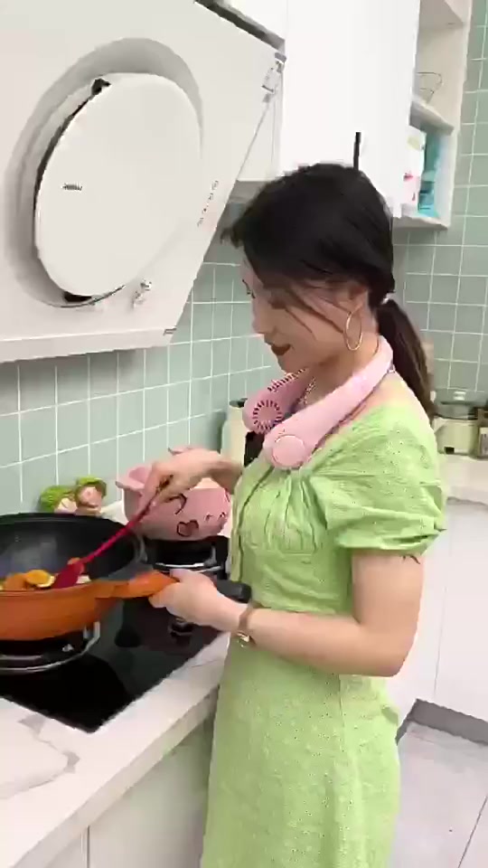 Quạt làm mát mini đeo cổ không cánh có thể sạc lại bằng cổng USB rẻ nhất shopee | BigBuy360 - bigbuy360.vn