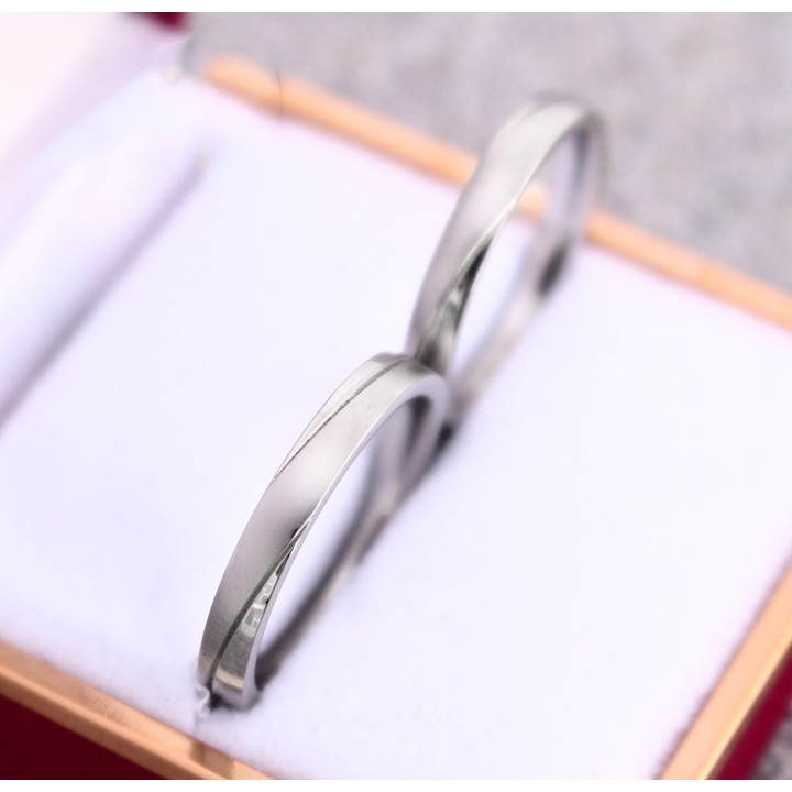 Nhẫn cặp đôi inox xọc xéo mờ ( đơn vị : chiếc)