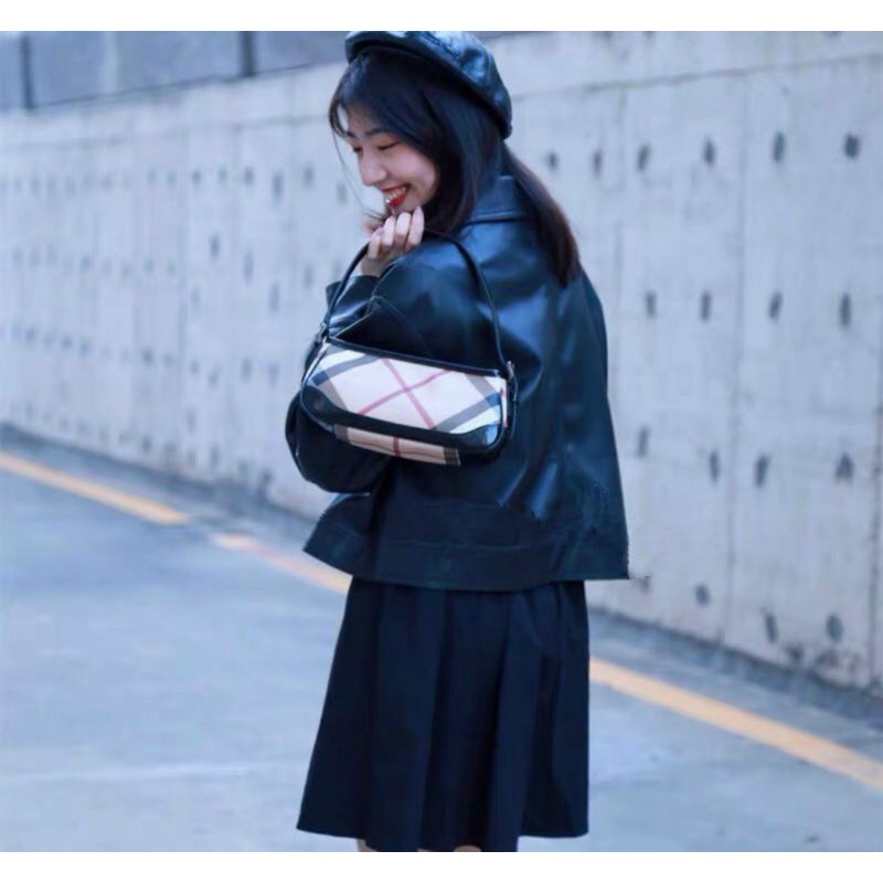 Túi Burberry cực sang chảnh