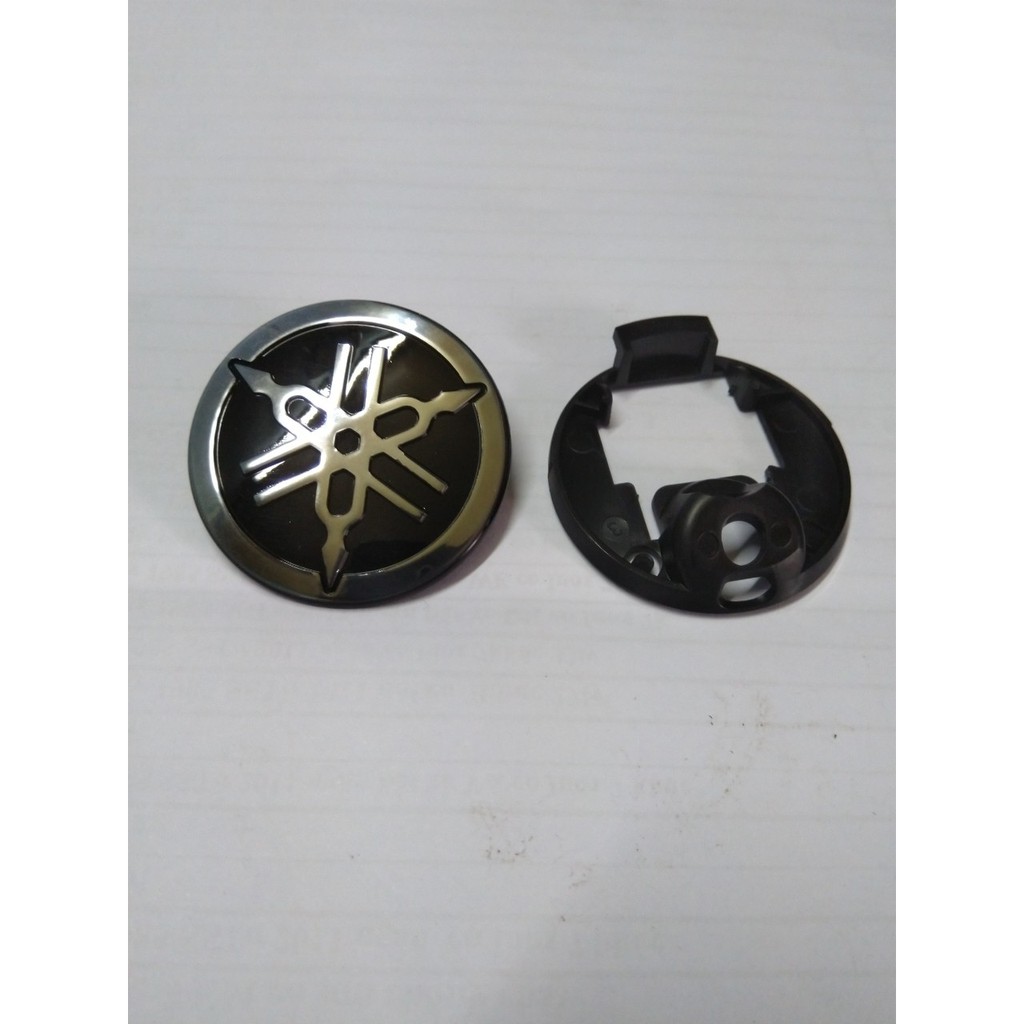 nạ tem xe máy đế logo no 4 yamaha