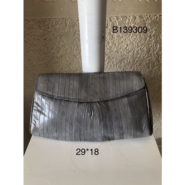 Clutch da độc lạ hàng si tuyển