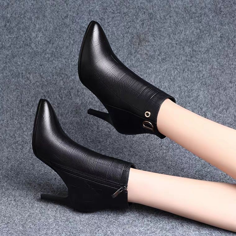 Giày bốt cao gót mũi nhọn thời trang thu đông 2020 trẻ trung cá tính cho nữ