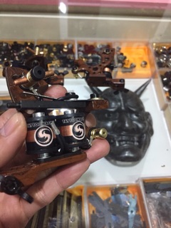 Máy xăm trung cấp