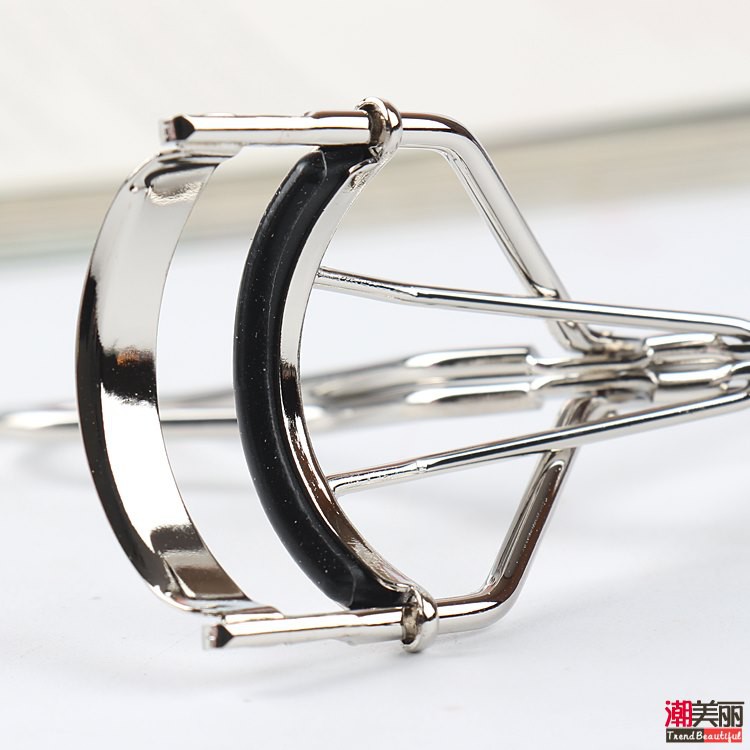 Bấm mi Innisfree Premium Eyelash Curler