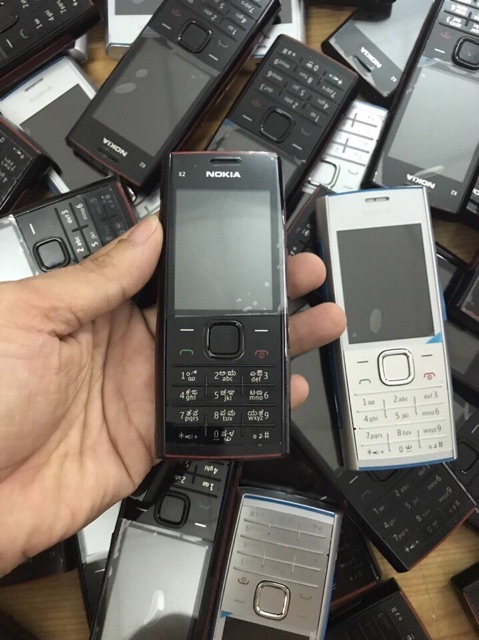 Nokia X2-00