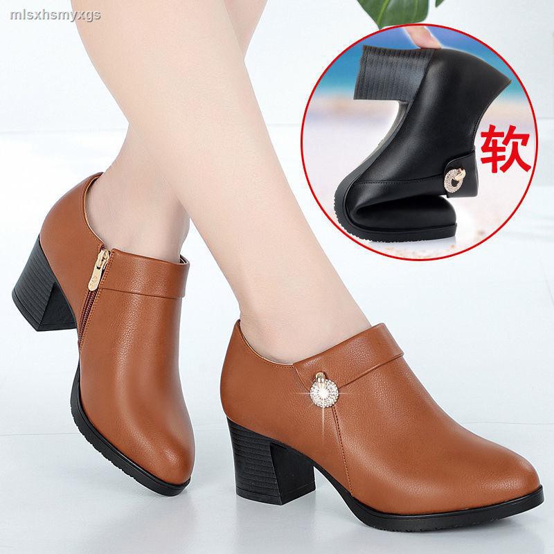 Giày Bốt Lót Nhung Đế Thô Thời Trang Cho Phụ Nữ Trung Niên | BigBuy360 - bigbuy360.vn