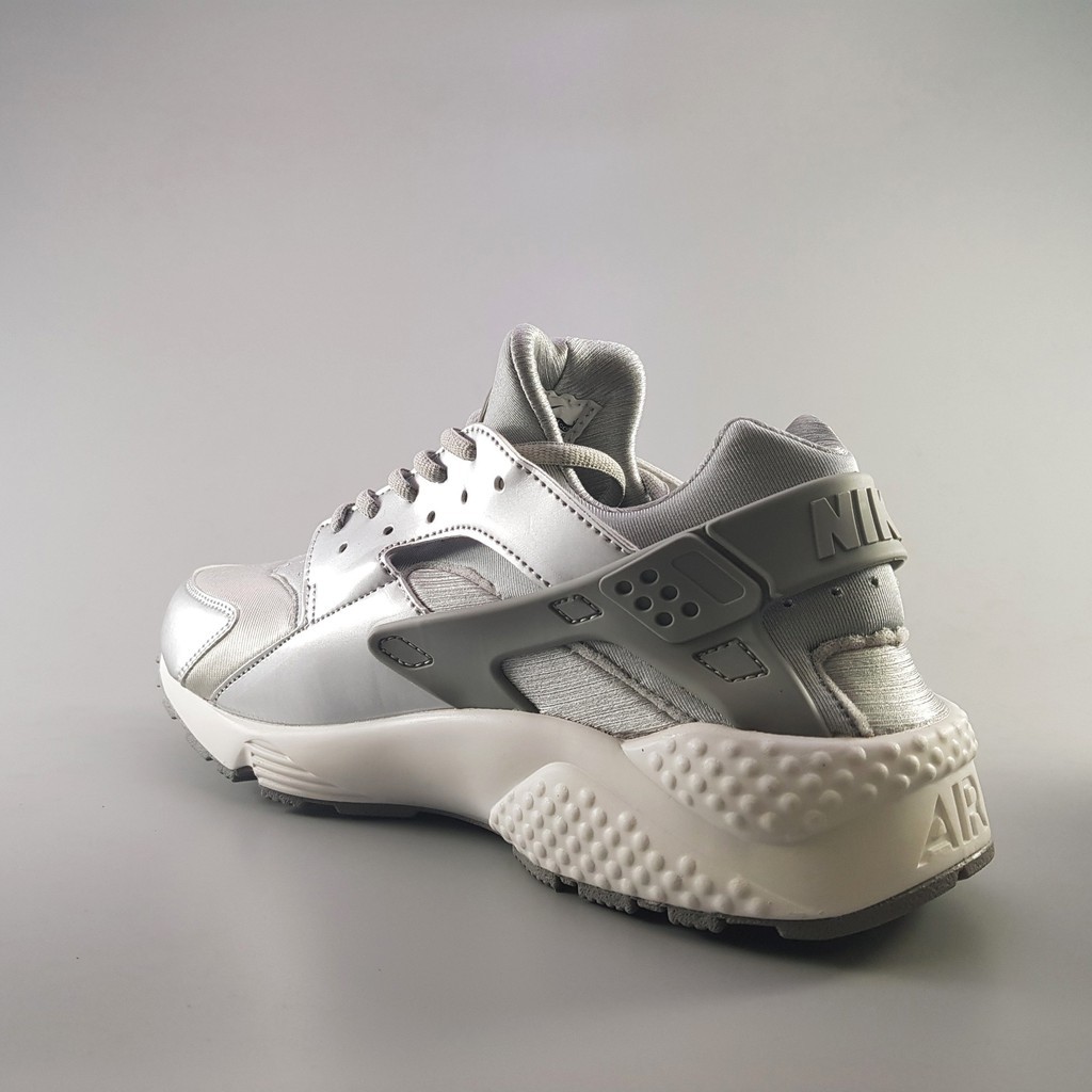 Giày Sneaker Air Huarache style 55