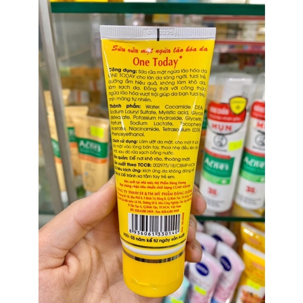 Sữa rửa mặt ốc sên one today trắng  da -lão hoá da chai 50Ml