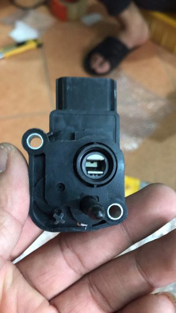 Cảm biến bướm ga xe honda