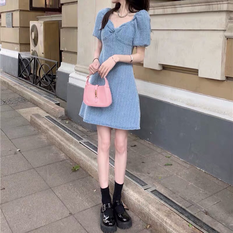 DRESS❣️ Váy Jeans Tay Phồng Xoắn Ngực Form Chữ A Tôn Dáng