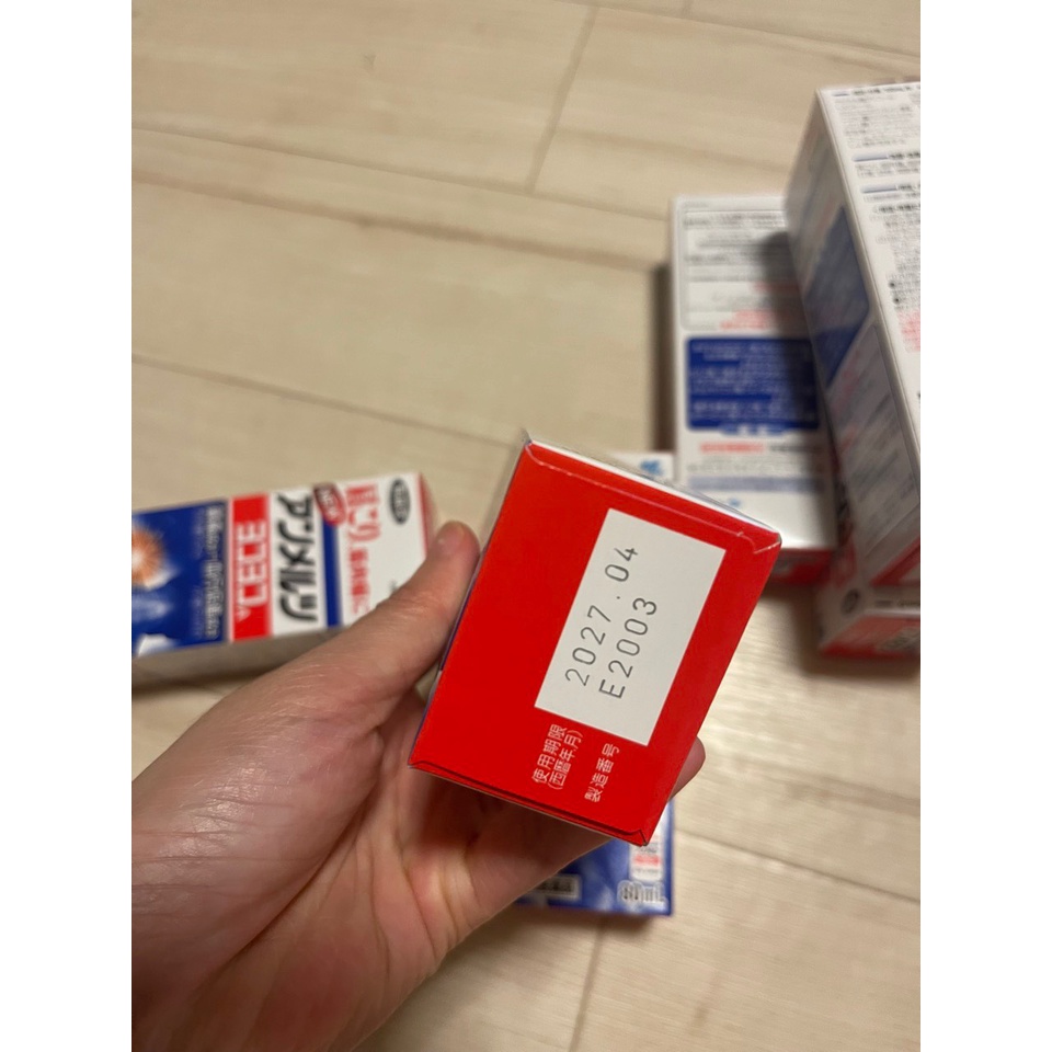 Dầu nóng xoa bóp giảm đau nhức cơ Kobayashi Yoko Yoko Nhật Bản 80ml