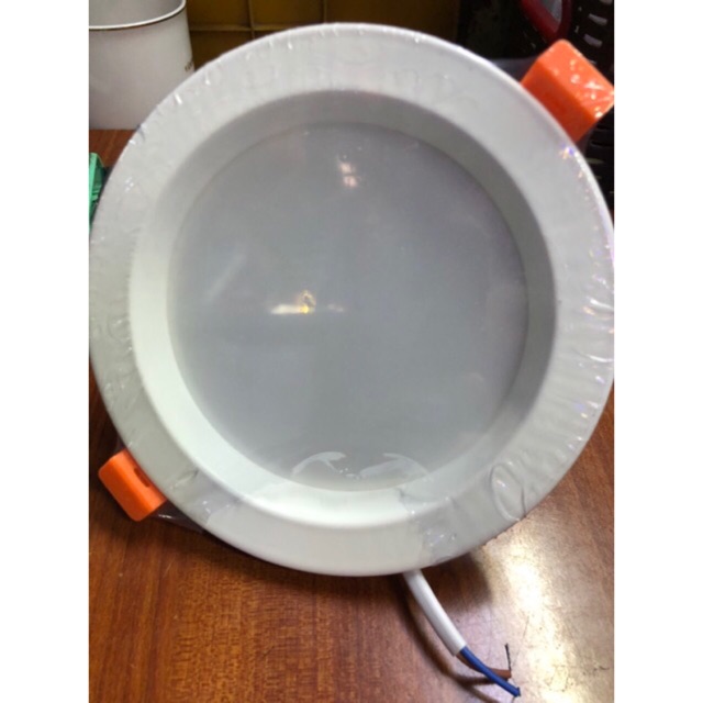 Đèn downlight âm trần 12W