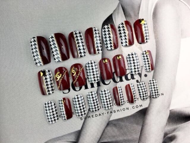 Bộ nail 24 móng tay giả tặng kèm keo dán và dũa móng