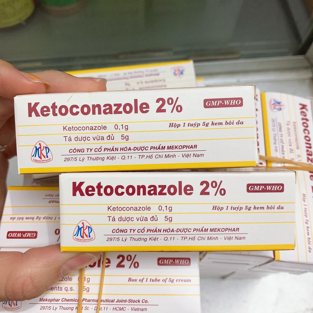 Kem bôi ngoài da Clotrimazole bôi nam da, nâm tay chân, mốc gà, vảy nến ...