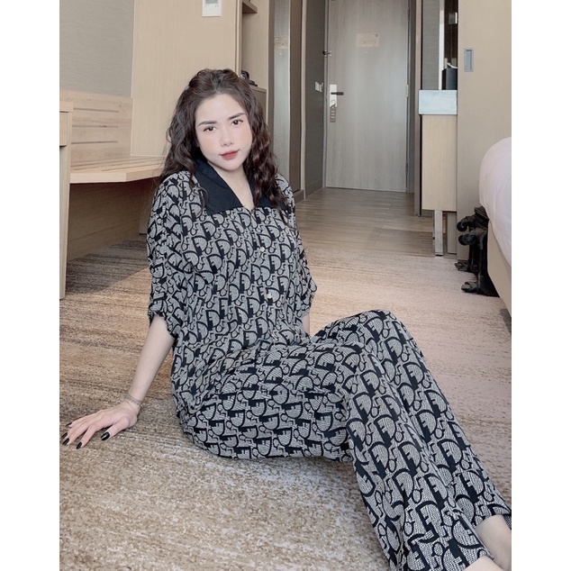 Bộ Pyjama Tay Ngắn Form Dơi Quần Dài Lụa Mango VIC Hoạ Tiết Xinh - Awi Sleepwear