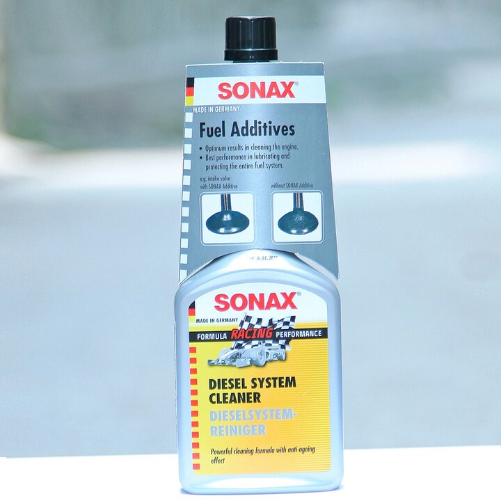 Phụ gia làm sạch hệ thống dầu Sonax 518100 - Dung tích: 250 ml - Xuất xứ: CHLB Đức