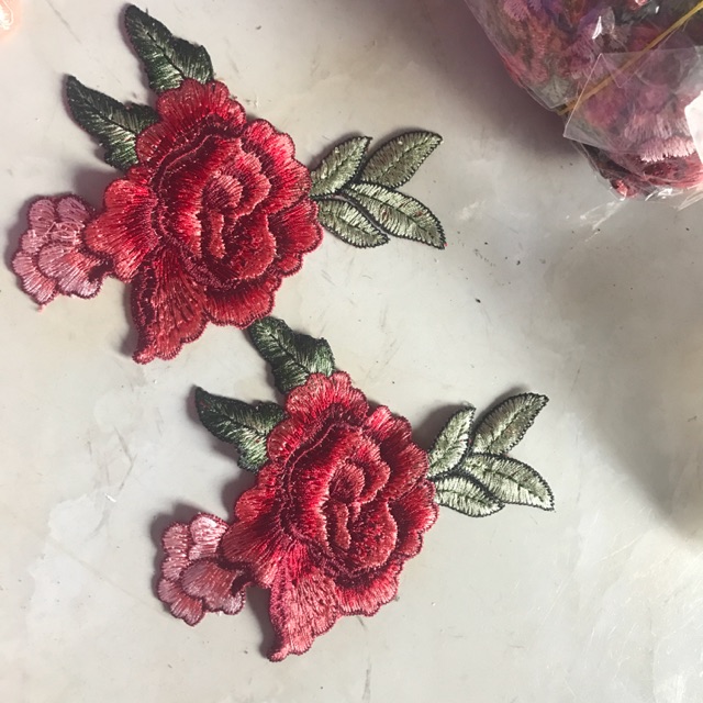 Vải Hoa 3d màu đỏ