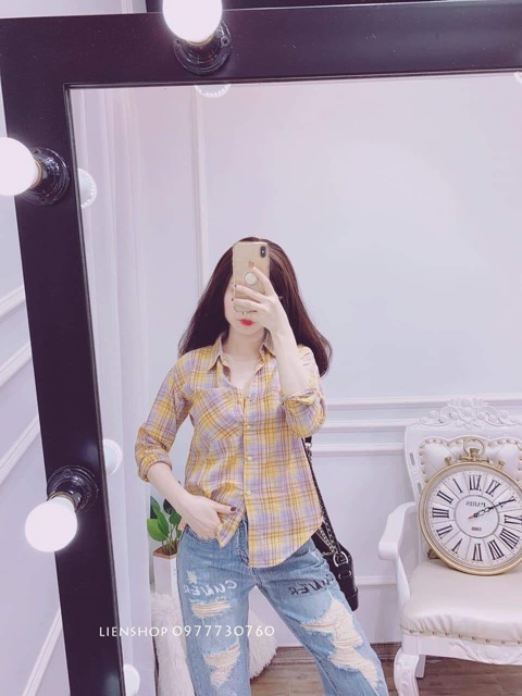 Áo sơ mi kẻ hồng hoặc vàng siêu hót | BigBuy360 - bigbuy360.vn