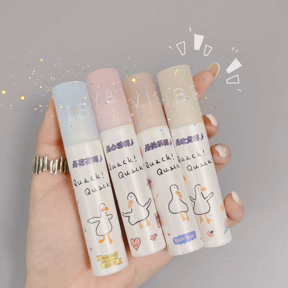 Son Môi Lì Mịn Như Nhung Thiết Kế Họa Tiết Chú Vịt Hoạt Hình Dễ Thương | BigBuy360 - bigbuy360.vn