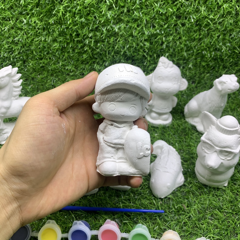 Bộ 10 Tượng Tô Màu Cho Bé Tặng Kèm Vỉ 8 Màu Và Bút Lông